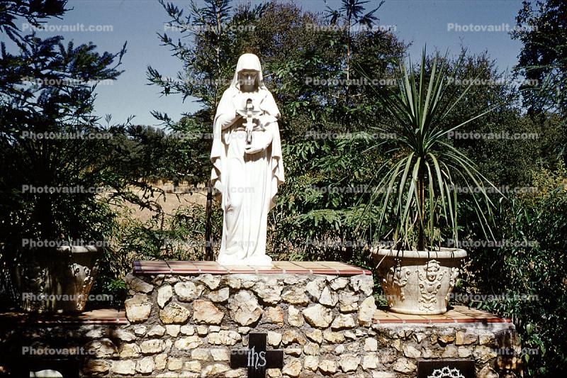 Statue, Mission San Juan Bautista, September 1958