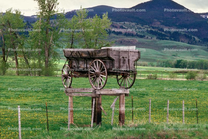 Freight Wagon, vehicle, Madison Range, mountains, Fields, fence, wheels, hills