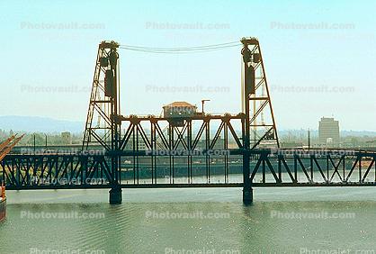 Steel Bridge, Vertical Lift Bridge, Willamette River, Portland, Oregon