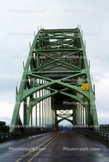 Yaquina Bay Bridge, Newport, US Highway 101, Lincoln County, Oregon, Steel through arch bridge, Landmark