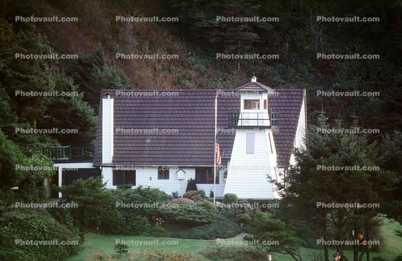 Cleft of the Rock, Cape Perpetua, Lighthouse