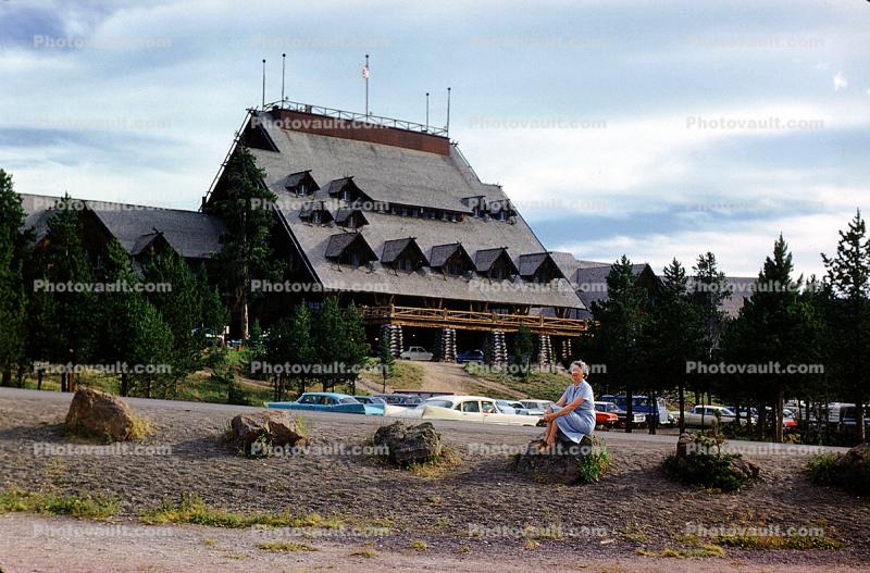 Yellowstone Lodge, landmark building, Cars, Automobiles, June 1962, 1960s