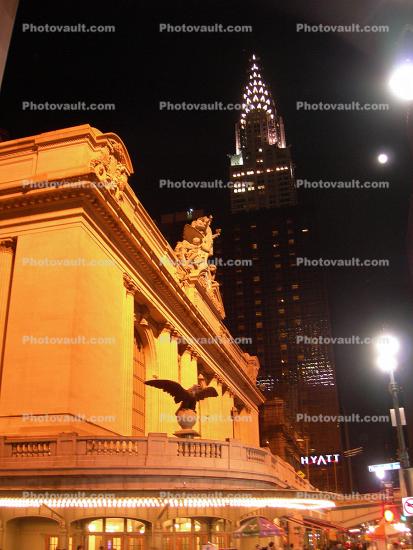 Grand Central Station, eagle statue