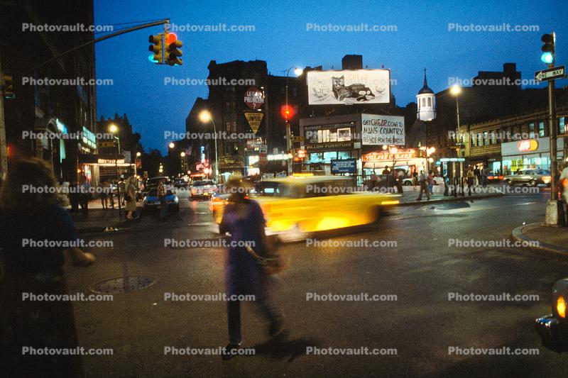 Manhattan, Twilight, Dusk, Dawn, Checker taxi cab, traffic lights, 1960s