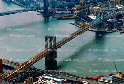 Brooklyn Bridge, East River, East-River