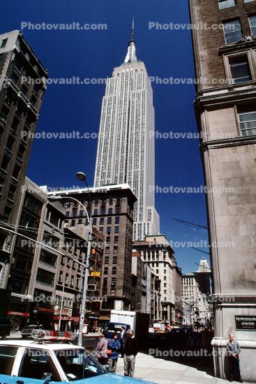Empire State Building, taxi cab, sidewalk