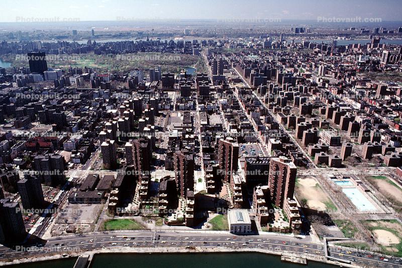 Uptown Manhattan, buildings, East River, Hudson River, East-River