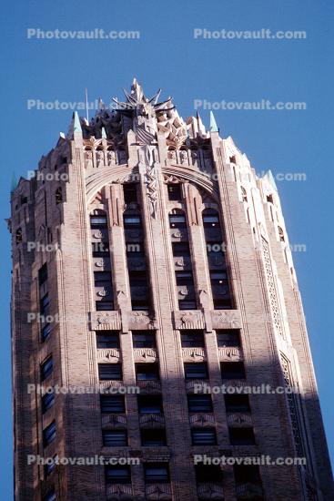 ornate crown, tower, Manhattan, opulant, 26 November 1989