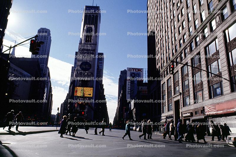Times Square Buildings, Crosswalk, 27 November 1989