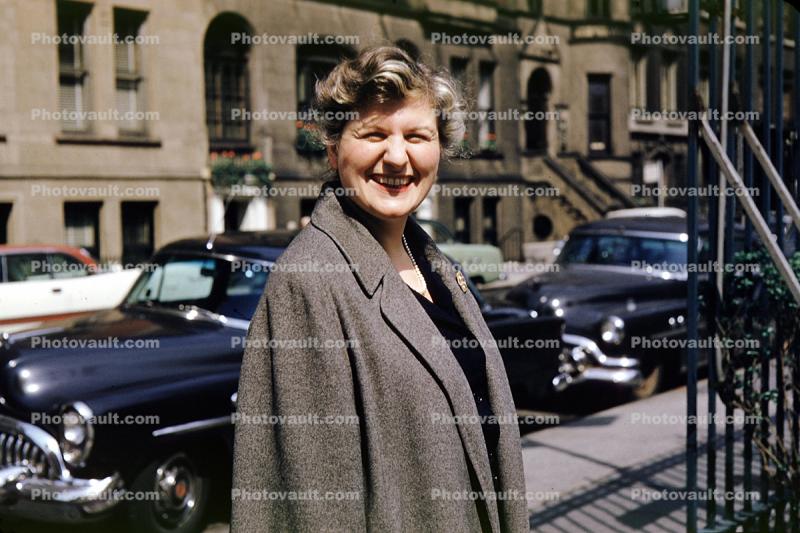 Smiling Lady, cars, Pontiac, brownstones, 1950s
