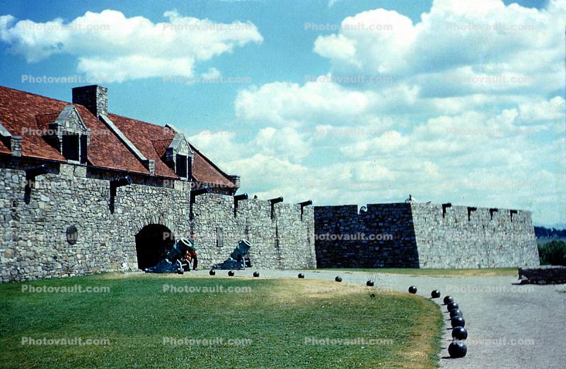 cannonballs, mortar, weapons, Fort Ticonderoga