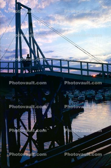 Docks, Bridge