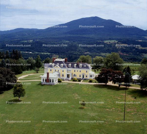 Burklyn Hall Burke, Vermont, Summer