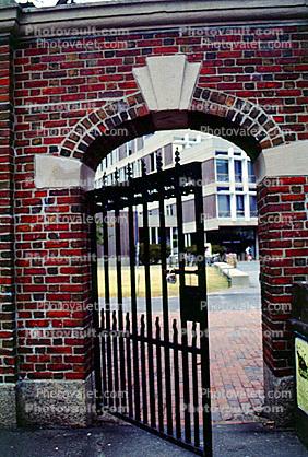 entryway, entrance, gate, arch, Keystone, Cambridge