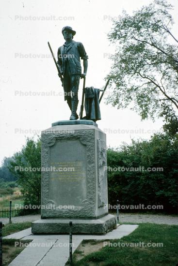Minute Man National Historical Park, Minuteman, 1775, Statue, Monument, Revolutionary War, American Revolution, History, Historical, Soldier, War of Independence, North Bridge, musket
