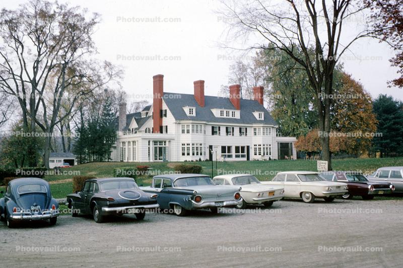 Parked Cars, automobile, Ford Fairlane, Plymouth Valient, Corvair, Ford Thunderbird, Volkswagen Beetle, Bed and Breakfast, Bennington, 1960s