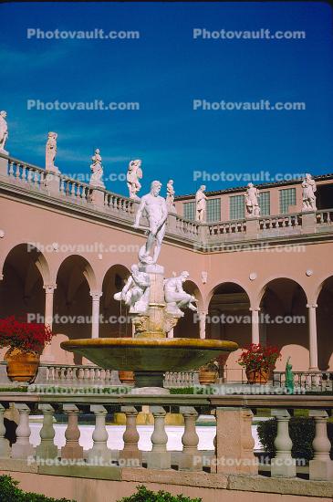 Water Fountain, aquatics, The Ca d'Zan mansion, Ringling Museum, Sarasota
