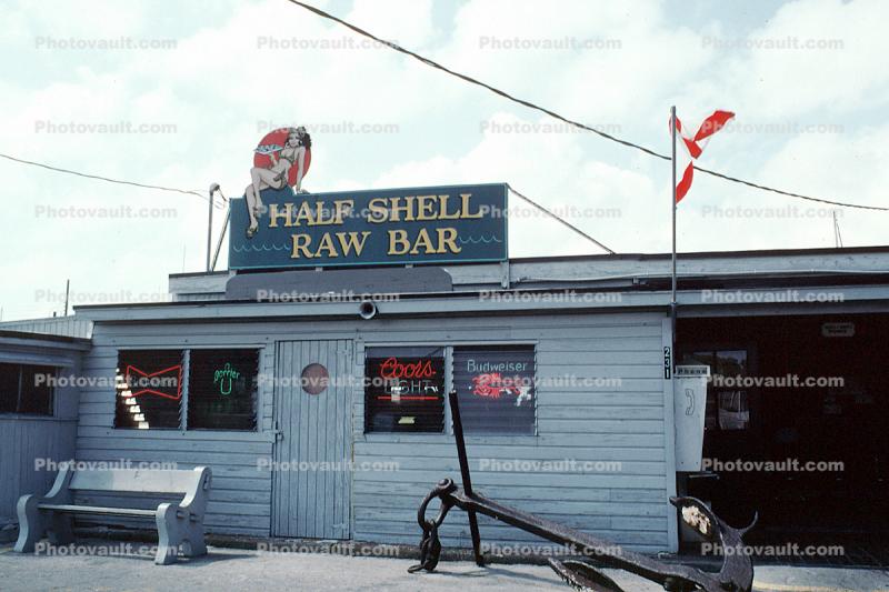 Half Shell Raw Bar, building, bench