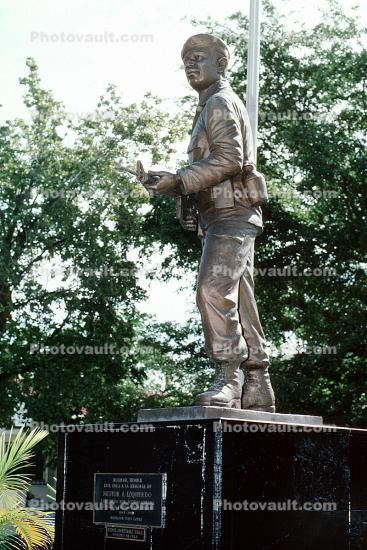 Little Havana, statue, landmark, soldier, rifle, 21 January 1995