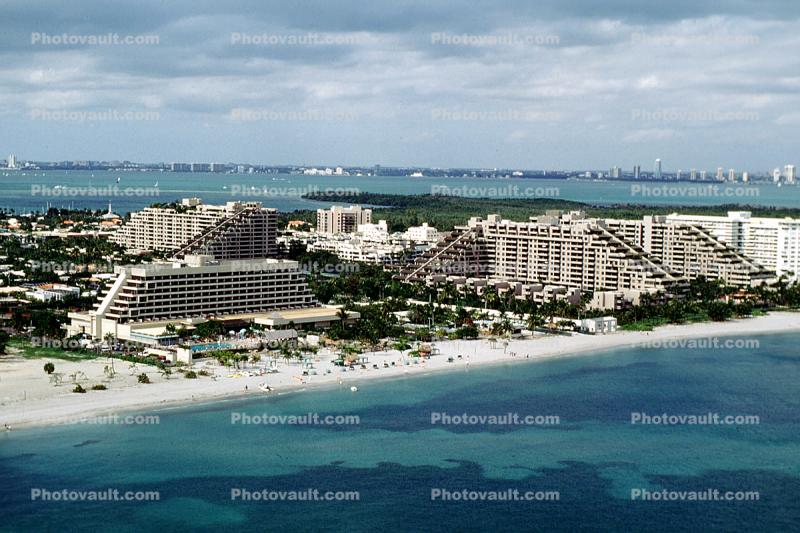 Beach, Sand, Hotel buildings, Atlantic Ocean, 21 January 1995