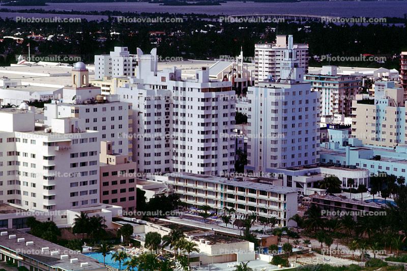 Hotels, art-deco buildings, 21 January 1995