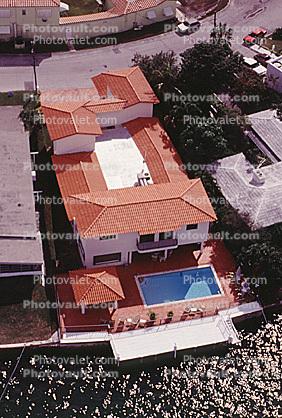 Docks, mansion, house, home, Building, domestic, domicile, residency, residential housing, swimming pools, 21 January 1995