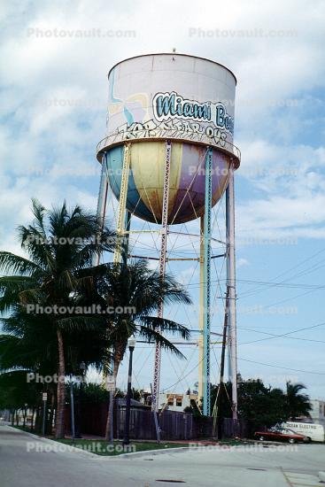 Miami Beach Water Tower, palm tree, 21 January 1995