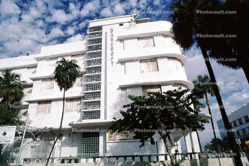 Bancroft Hotel, 1501 Collins Avenue, Art-deco building, Palm Trees, 21 January 1995
