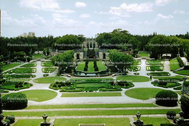 Manicured Gardens at Vizcaya House, footpaths, paths, 1950s