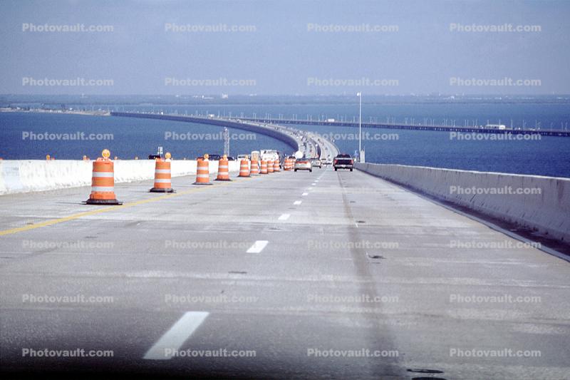Sunshine Skyway Bridge, Interstate Highway I 275, US-19, curve, cars, lanes, Road, St Petersburg, Tampa