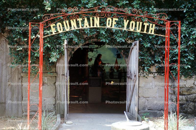 Fountain of Youth Metal Arch, 31 May 2003