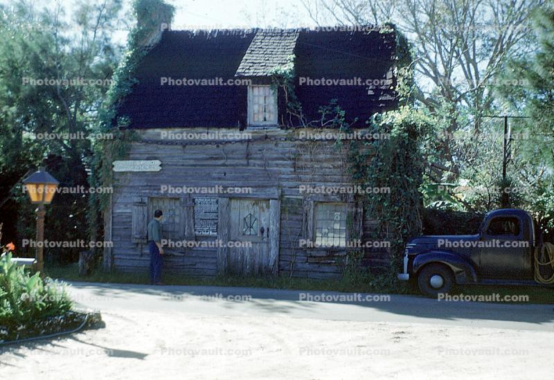 Log Cabin, 1940s