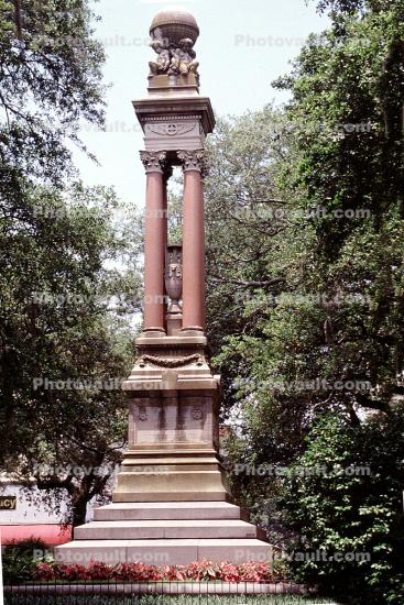 WW Gordon Memorial, Wright Square, Historic Savannah