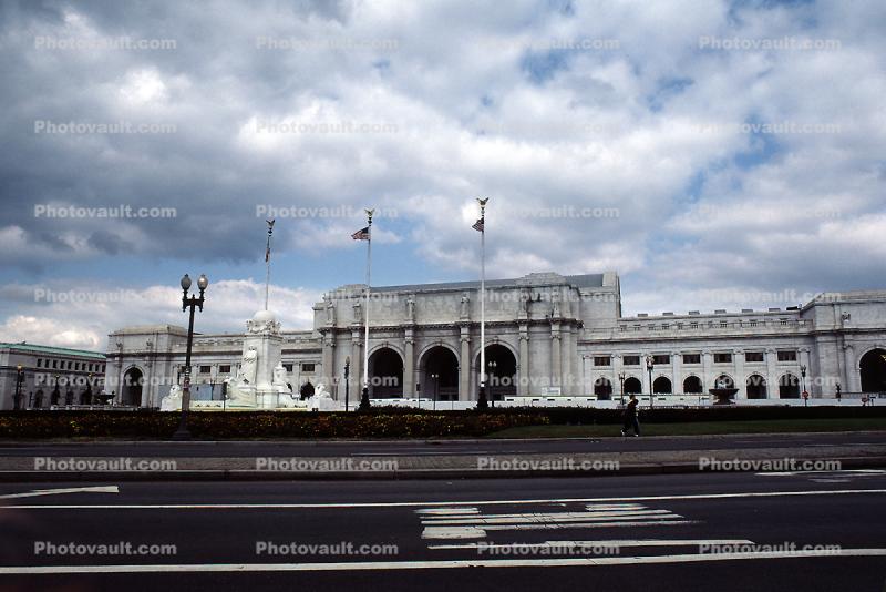 Union Station Washington DC, Building