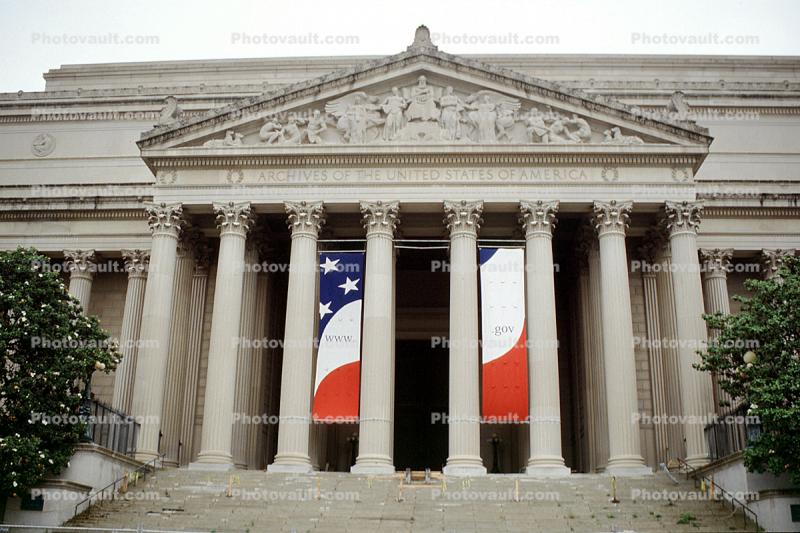 Archives of the United States of America, flag, columns, landmark building