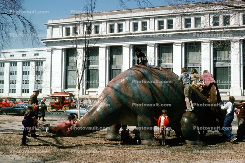 Dinosaur, Museum of Natural History, Dome, Building, bare trees, April 1973
