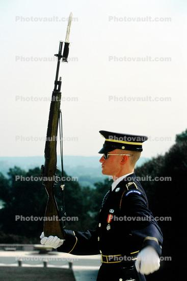 Tomb of the Unknown Soldier, rifle, attention, drill, Arlington National Cemetery