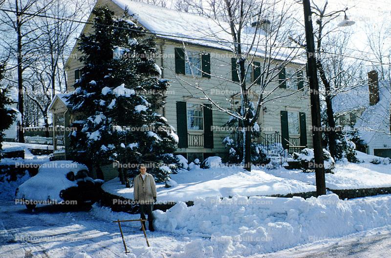 Snow, Cold, Ice, Icy, Snowy, Winter, home, house, single family dwelling unit, chimney, residence, Cars, automobile, vehicles, 1950s