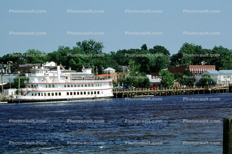 The Henrietta III, Riverboat, Cape Fear River, Dock, Riverfront, Wilmington, North Carolina