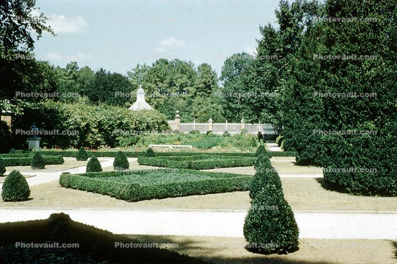 Governers Mansion Garden, Williamsburg