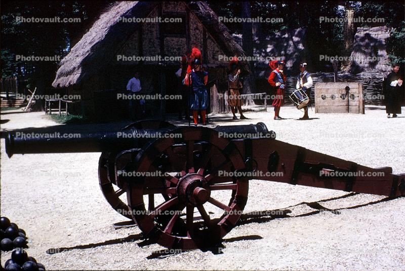canon, soldiers, costume, regal hats, Drums, Jamestown