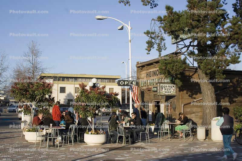 outdoor cafe, salon, Jack London Square