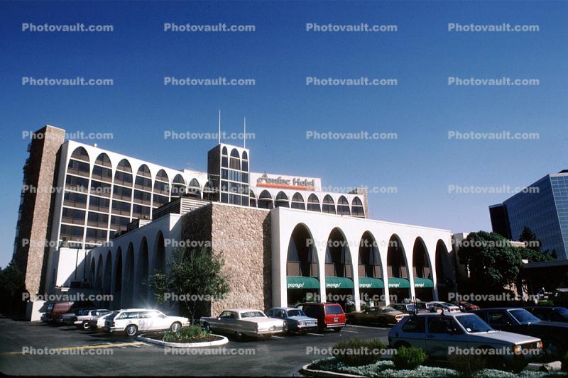 Burlingame, Amfac Hotel, Silicon Valley, Cars, Automobiles, Vehicles, October 1985, 1980s