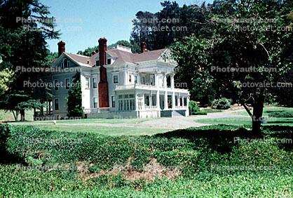 Dunsmuir Mansion