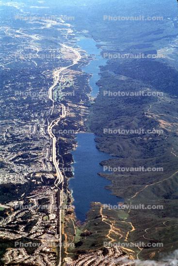 Crystal Springs Reservoir, San Andreas Fault, Interstate Highway I-280, northern Santa Cruz Mountains, San Mateo County, rift valley, lake