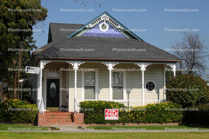 For Sale Sign, home, house, housing, single family dwelling unit, building, Tulare, Tulare County