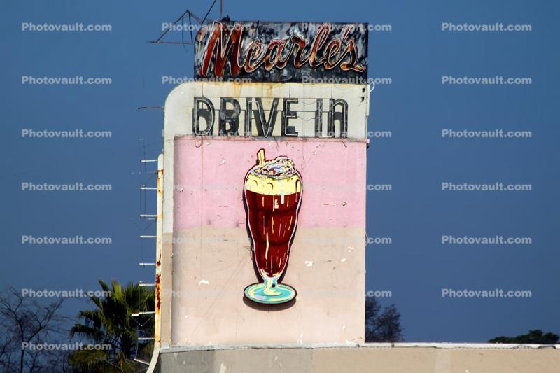 Mearle's Drive-In, Visalia, Tulare County