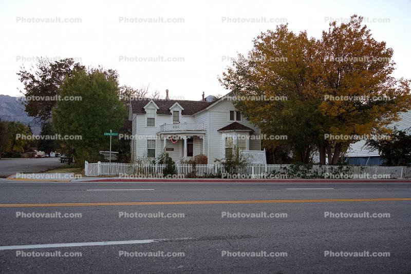 Home, house, building, Independence, Inyo County, USPS Office building, 93526