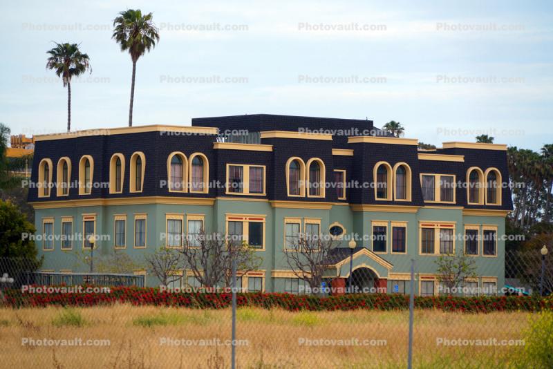 Unique Apartment Building in Ventura