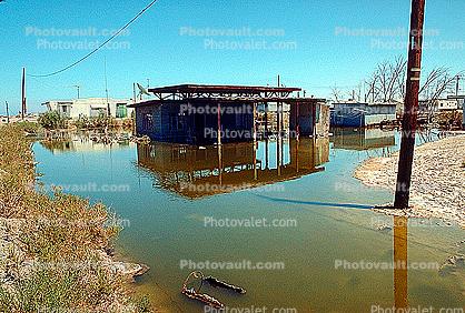 Salton Sea, Endorheic Lake, water encroachment, building, homes, houses, street, flooding